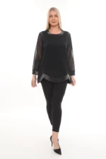 Čierna tunika s priesvitnými rukávmi a trblietavými lemami