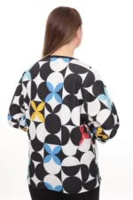 Dámska tunika s geometrickým vzorom a V-výstrihom – Obrázok 5