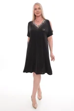 Elegantné dámske šaty s leopardím detailom – Obrázok 6